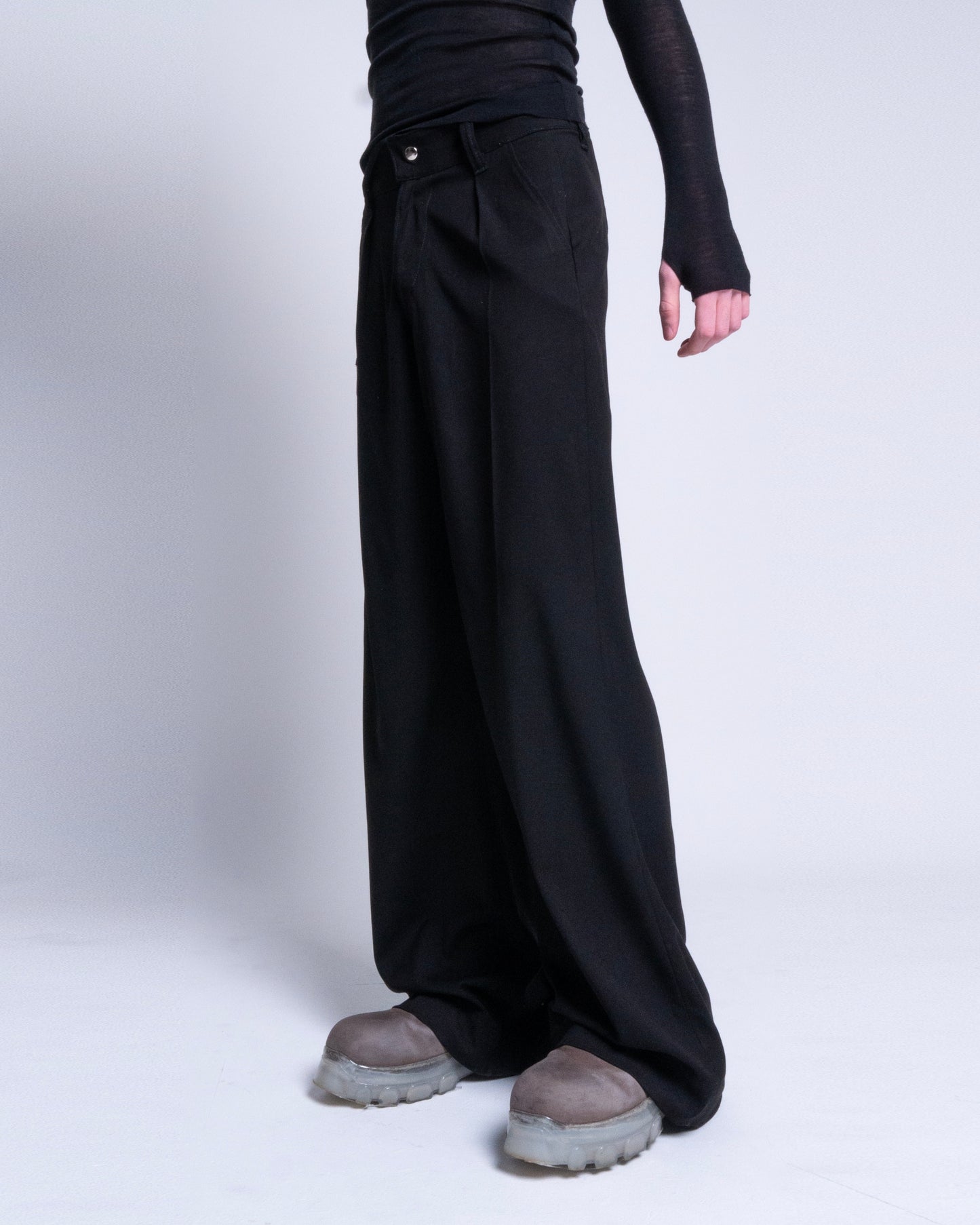 PLEATED DRESS PANTS
