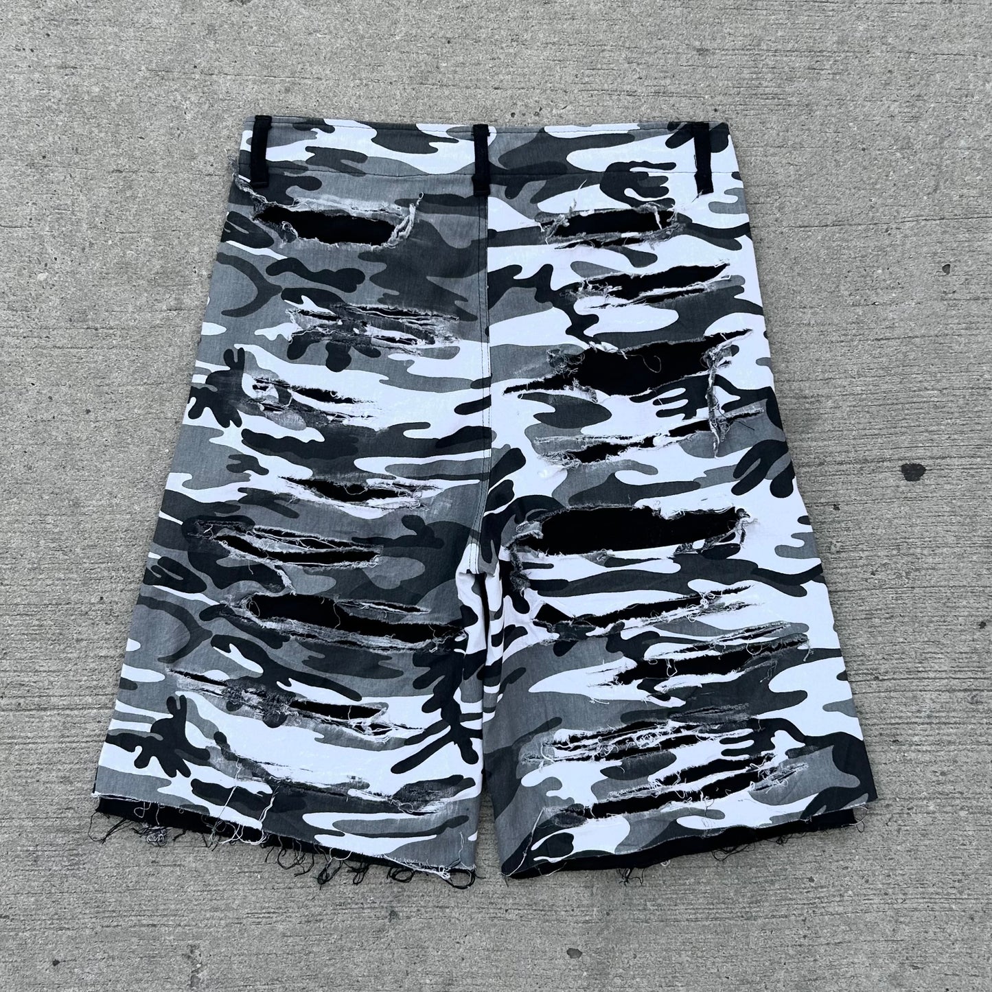 EXHAUSTION SHORTS V2