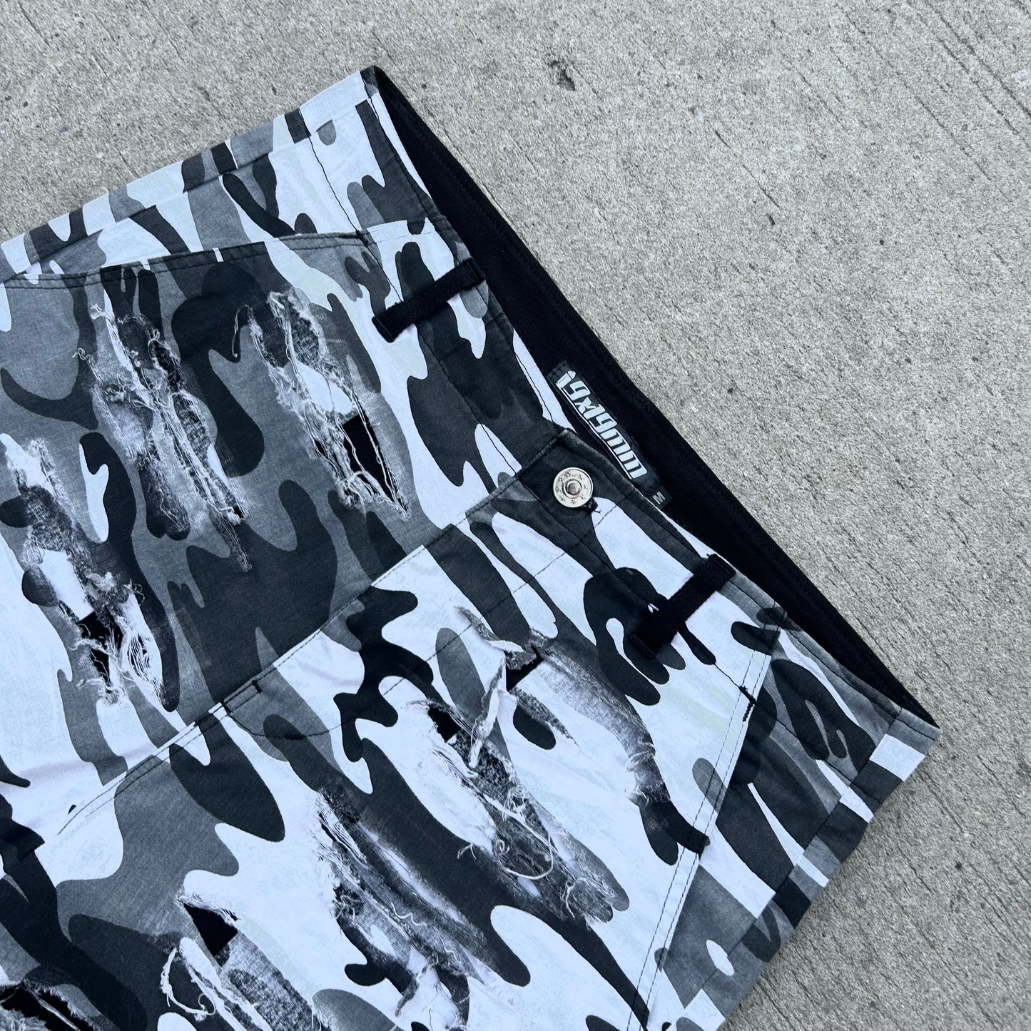 EXHAUSTION SHORTS V2
